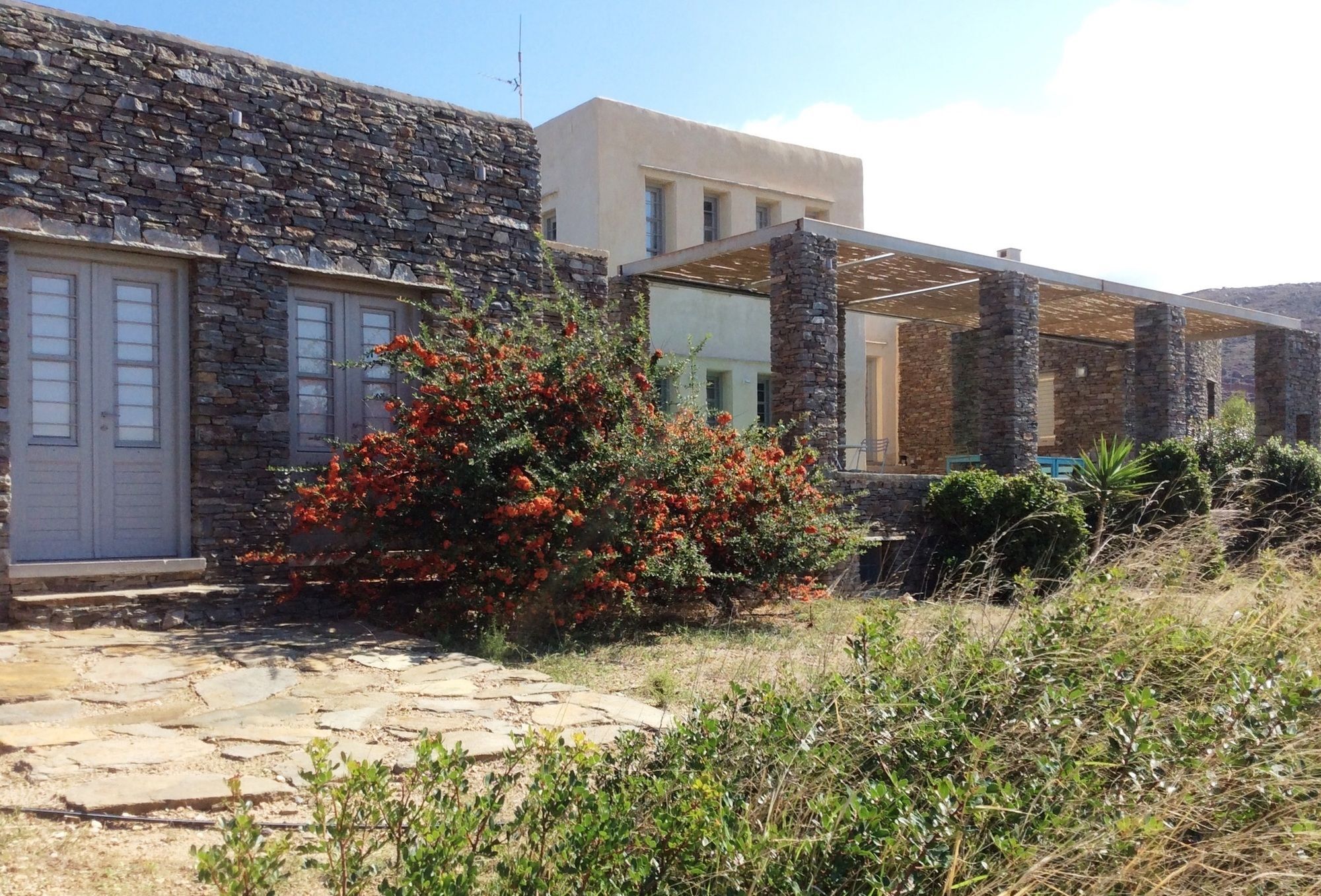 Luxurious 3-Bedroom Villa And Guest House Overlooking The Aegean Sunse Cherronisos  Extérieur photo